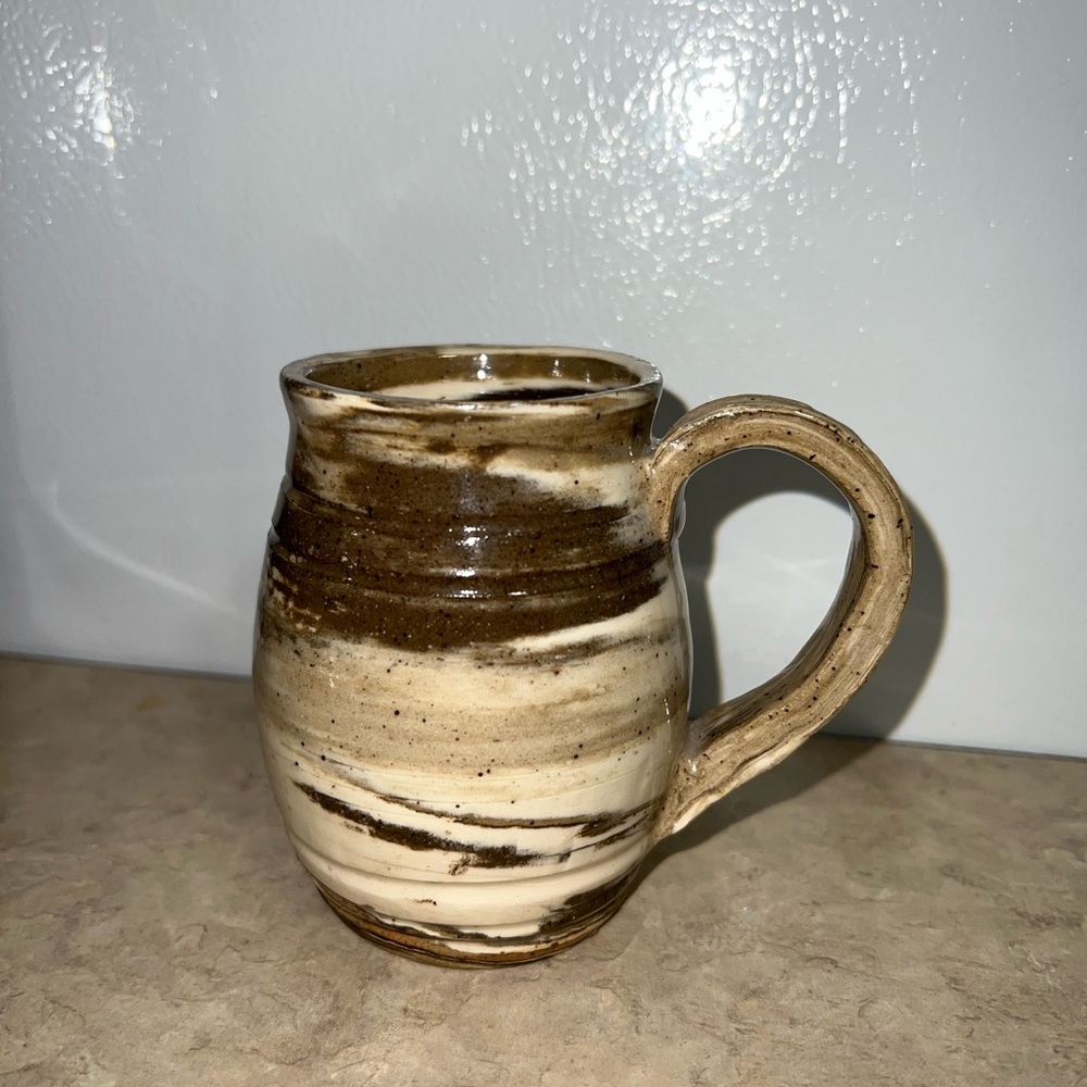 Pottery mug